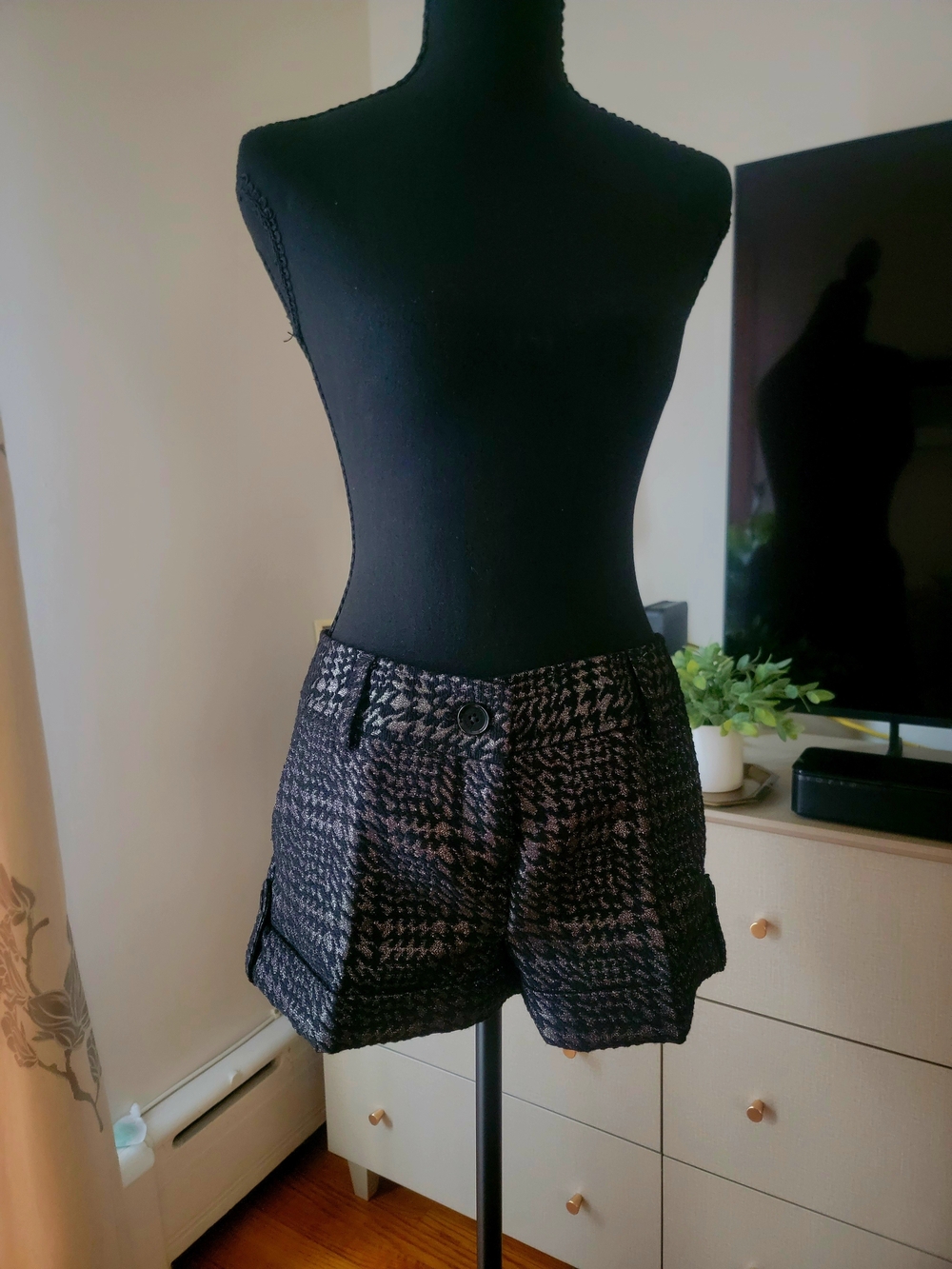 Express Metallic Silver Houndstooth Wool-Blend Winter Shorts - NWT - Size 6